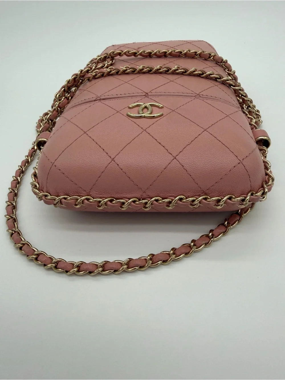 CHANEL Quilted Leather Crossbody Phone Bag in Dusty Pink with Gold Hardware